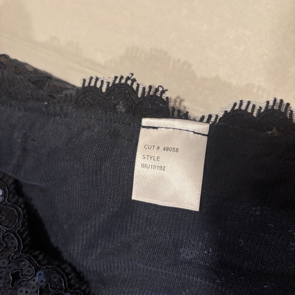 Tadashi Shoji Navy blue floral lace shimmering sequin Formal cover up/poncho - Picture 9 of 15